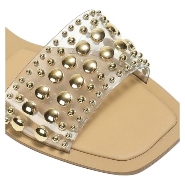 Sandales plates à clous dorés